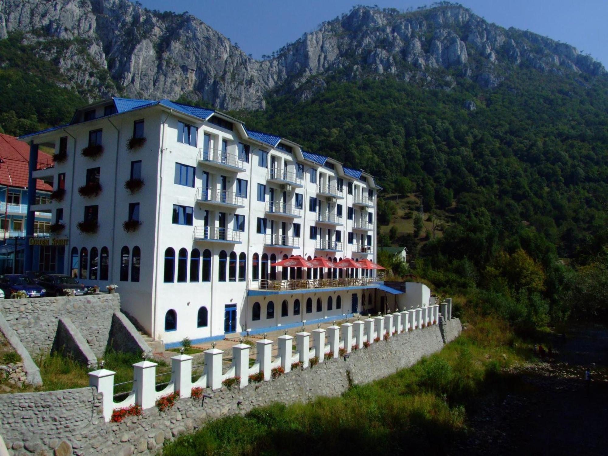 Hotel Golden Spirit Băile Herculane Eksteriør bilde