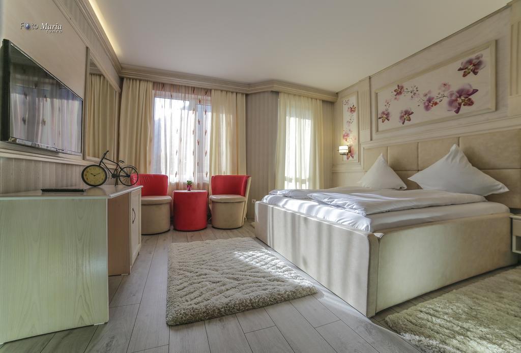 Hotel Golden Spirit Băile Herculane Rom bilde