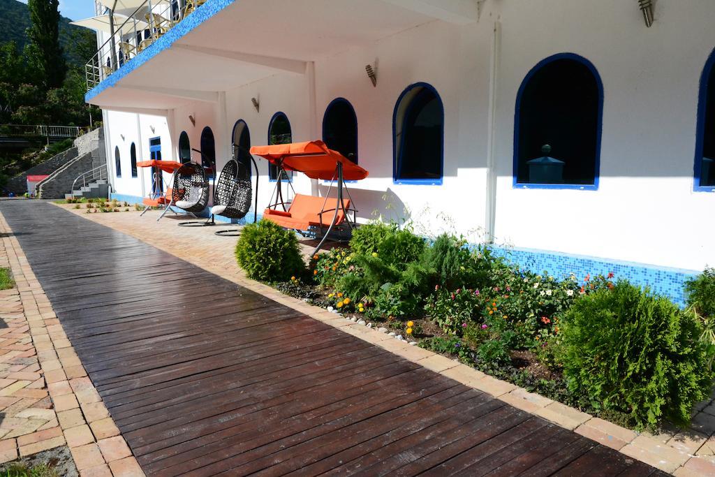 Hotel Golden Spirit Băile Herculane Eksteriør bilde